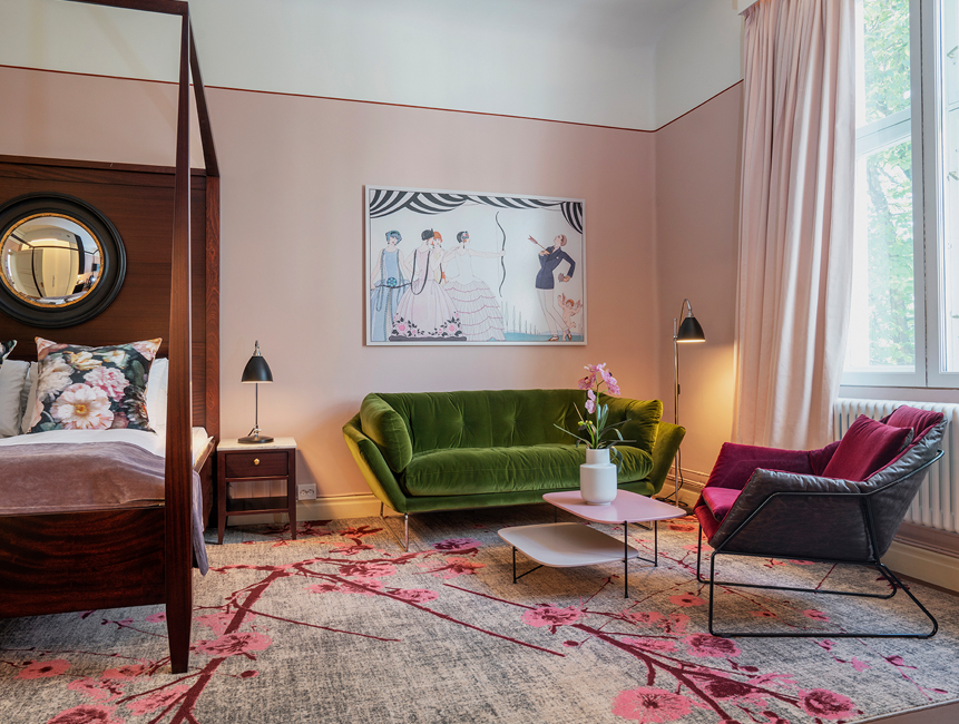 The Sweet Hotel, Norge